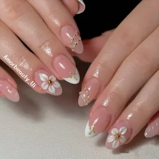 ネイル Ui_Amor (パラジェル)のネイルデザイン