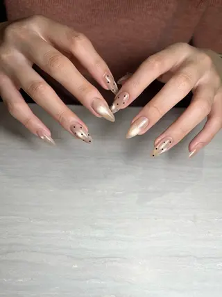 ネイル HARELU北名古屋店所属・ネイリスト Mahoのネイルデザイン