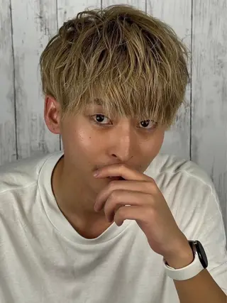 ミディアム カラー ヘアアレンジ メンズ プレミアムバーバー新宿店所属・⚡️メンズ特化⚡️ 倉林 隼大のヘアスタイル