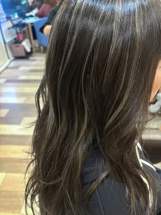 ロング Dali   新札幌店所属・Dali 若松　朋美のヘアスタイル