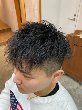 パーマ メンズ esu心斎橋所属・esu☀️勇美☀️ 髪質改善ストレートのヘアスタイル