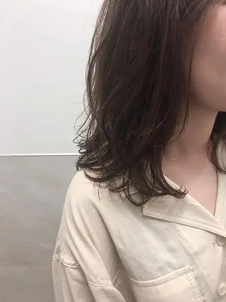 ミディアム カラー パーマ ヘアアレンジ キッズ ネイル マツエク・マツパ umu.［韓国ヘア /ダウンパーマ］のヘアスタイル