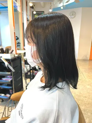 ミディアム カラー うしだ かおるのヘアスタイル