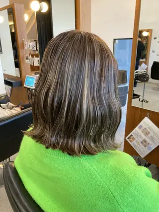 ミディアム カラー 夏賀 聡史のヘアスタイル