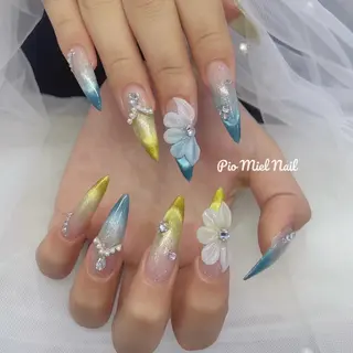 ネイル Pio Mielのネイルデザイン