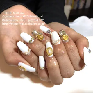 ネイル 廣瀬 真奈美のネイルデザイン