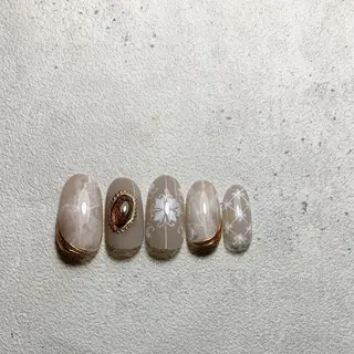 ネイル atelier　FIORITURA所属・FIORITURA aiのネイルデザイン