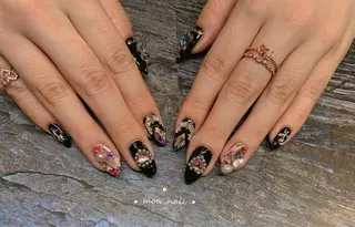 ネイル MOA NAIL所属・MoaNail🫶 Yoshiのネイルデザイン