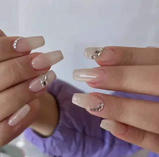 ネイル Queens PUPUのネイルデザイン