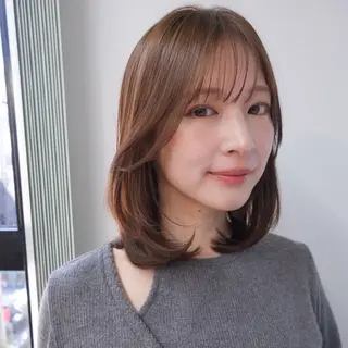 ミディアム カラー あやめ【顔まわり/レ イヤー/柔らかカラ】のヘアスタイル