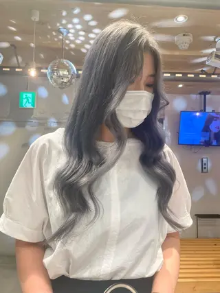 ロング カラー 艶ハイトーン👑♡ NATSUKIのヘアスタイル