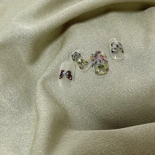 ネイル lilbondir. chiharuのネイルデザイン