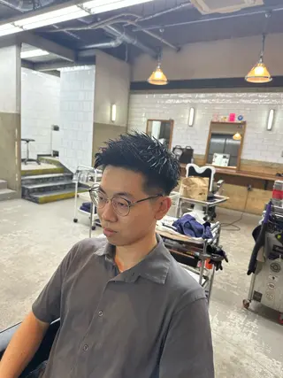 ショート モチヅキ タツキのヘアスタイル