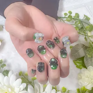 ネイル 佐藤 桃菜のネイルデザイン