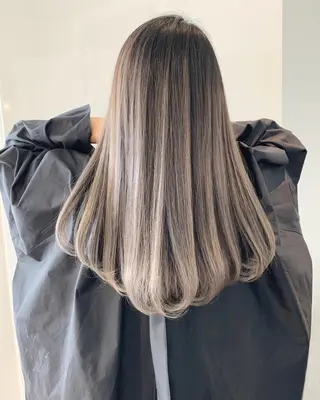 ミディアム カラー ヘアアレンジ 【公式】amble luxe池袋東口🩷のヘアスタイル