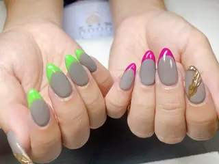 ネイル ECLAT エクラ所属・寺山 千鶴のネイルデザイン