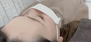 ネイル マツエク・マツパ 指名支持率NO.1 スタイリストのヘアスタイル