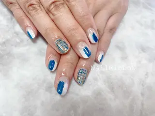 ネイル ネイルリボン 受付スタッフのネイルデザイン