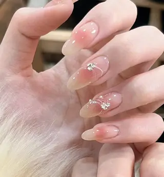 ネイル RAFFINE haru🦋🩵のネイルデザイン