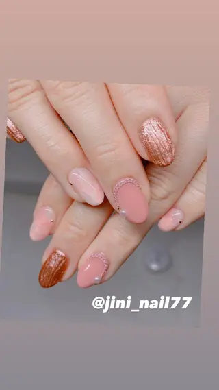 ネイル JINI NAIL所属・ジニ ネイルのネイルデザイン