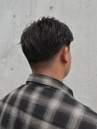ショート メンズ メンズパーマ/ブリー チ/motokiのヘアスタイル