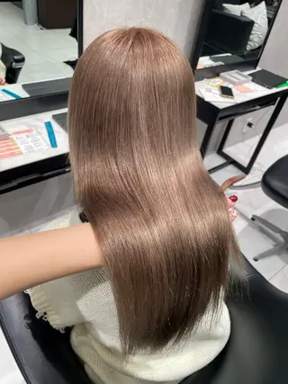 ロング カラー 内藤 藍夏のヘアスタイル