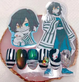 ネイル CROWN プライベートサロンのネイルデザイン