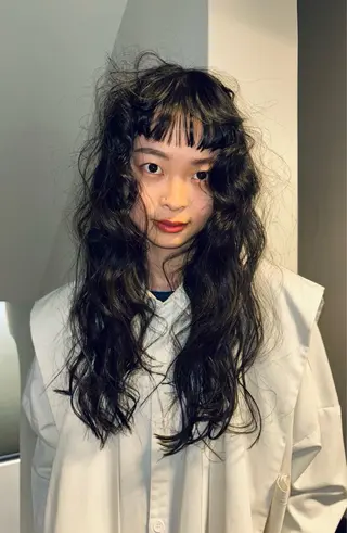 ロング カラー ファッションに 溶け込むstyleのヘアスタイル