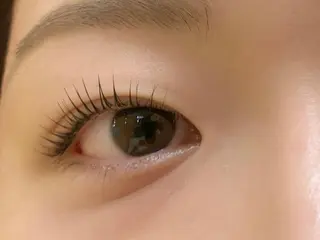 マツエク・マツパ ミニョンアイラッシュデザインサロン くずは店所属・mignonミニョン ミズカミの眉毛・アイブロウイメージ