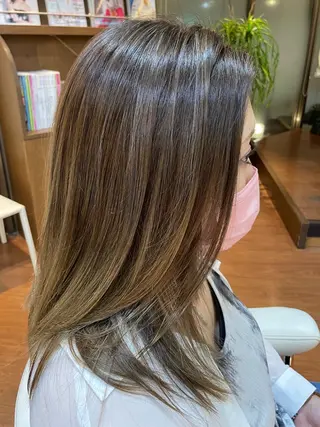 ロング カラー 岩本 ヨシハルのヘアスタイル