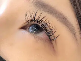 マツエク・マツパ nuna池袋 mokaのマツエク・マツパデザイン