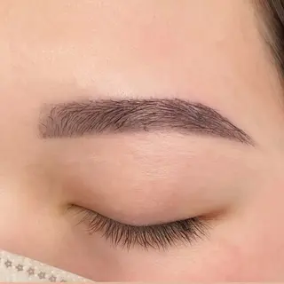 アイブロウ 坂田 りおのマツエク・マツパデザイン