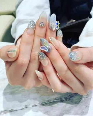 ネイル nail salon  AlgeTy所属・✴︎:.｡. MAKI.｡.:✴︎のネイルデザイン