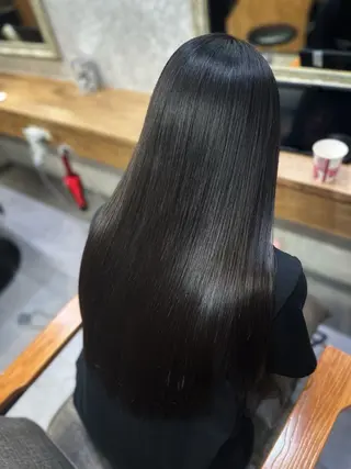 セミロング 髪質改善/縮毛矯正/ 艶髪/根本和也のヘアスタイル