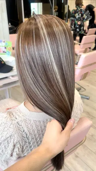 セミロング カラー 高島大登/顔周り /レイヤーカットのヘアスタイル