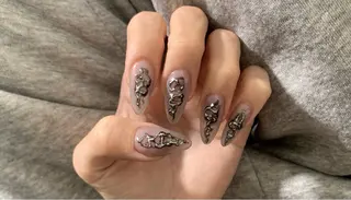 ネイル NICO nail サロンワークschool所属・鈴木 唯のネイルデザイン