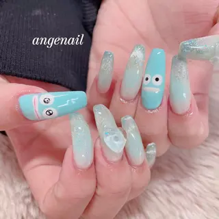 ネイル オーナーネイリスト MAKIのネイルデザイン