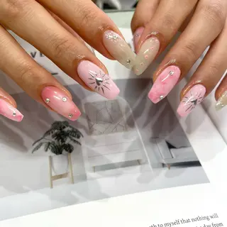 ネイル Allure 吉村瑞月のネイルデザイン