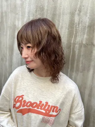 ミディアム カラー パーマ 🍇おぐら めぐみ🍇のヘアスタイル