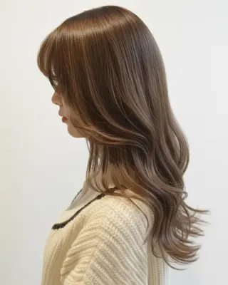 ロング 青木未羽/ベージュ /透明感カラー/松本のヘアスタイル