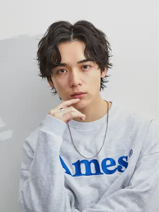 ミディアム パーマ メンズ ✨️ツイスパ波巻き特 化小杉澪生✨️のヘアスタイル