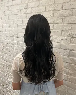 ロング カラー 西村 望のヘアスタイル