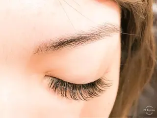 マツエク・マツパ nail&eye NEO所属・澤本 美里のマツエク・マツパデザイン