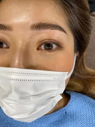 アイブロウ メイクアップサロンCharis所属・青木 未央の眉毛・アイブロウイメージ