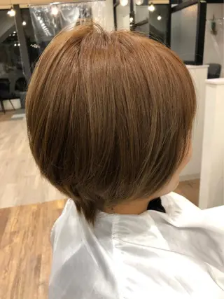 ショート カラー 美容しょうへいの店所属・吉川 茉由子のヘアスタイル