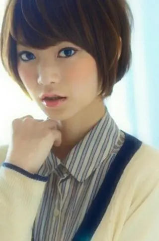 ショート カラー パーマ iplus まつげ、眉毛、耳つぼのマツエク・マツパデザイン