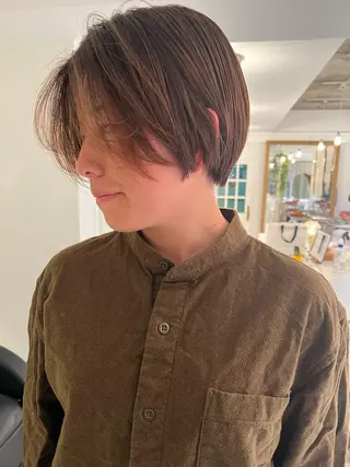 ショート ブリーチカラー🎀 韓国風/寺門美優のヘアスタイル