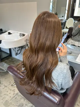 ロング サワムラ ソナタのヘアスタイル