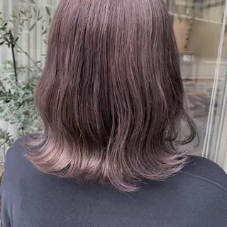 ミディアム カラー fio マナミのヘアスタイル