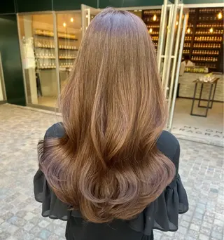 ロング カラー kumu 栄のヘアスタイル